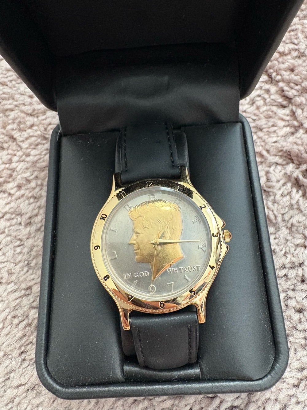 Vintage 1971 JFK half dollars leather coin watch